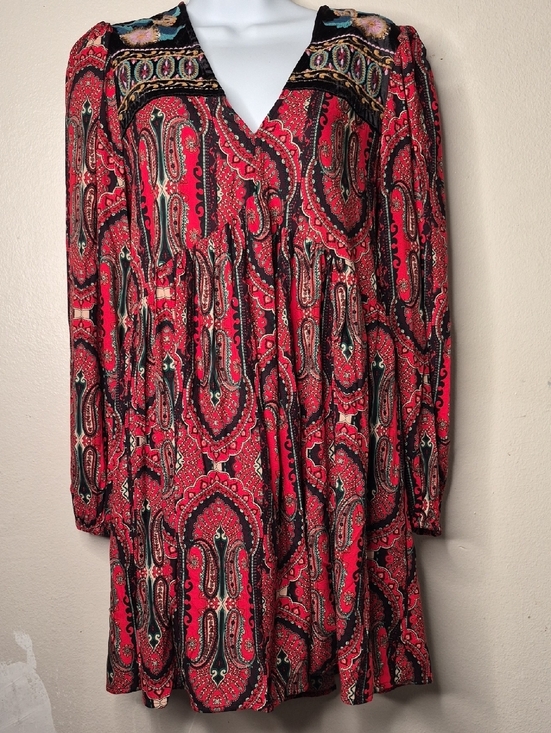 Zara Dresses & Skirts - Zara Red Paisley Mini Dress with Black Accents
